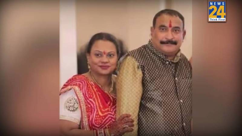 Gold Trader Dilip Jain With Wife Rekha Hain