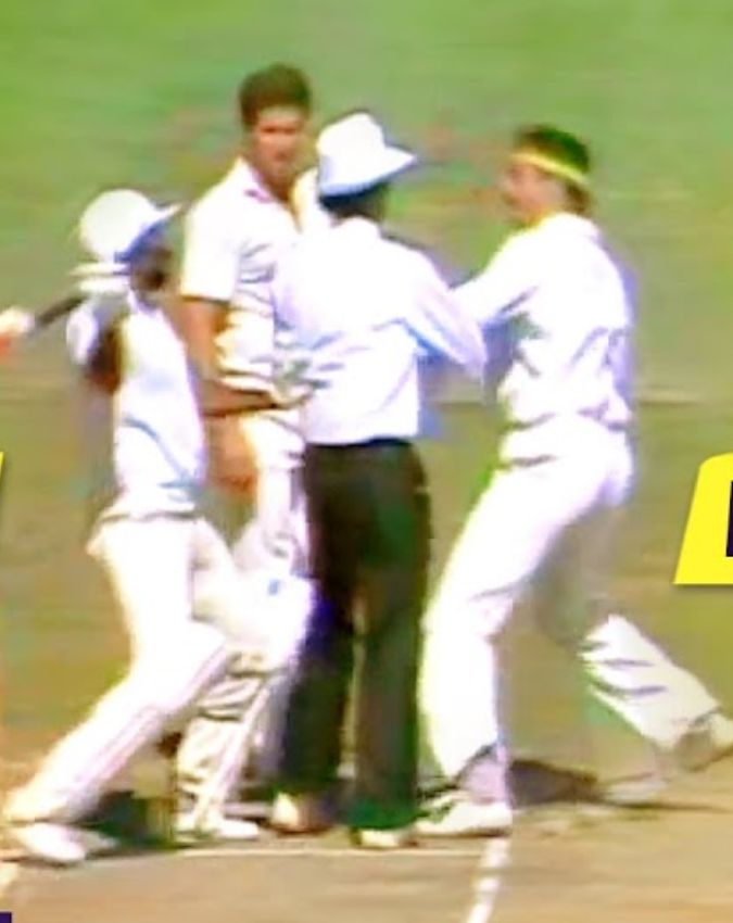 Virat Kohli Gautam Gambhir (1) -1-2