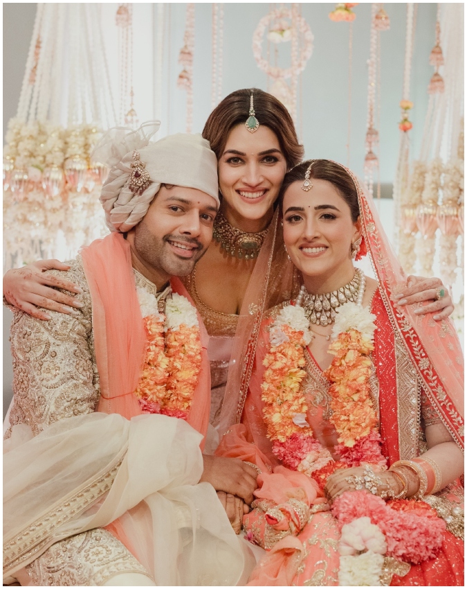 Nupur Sanon, Stebin ben-1-2-3-4-5-6