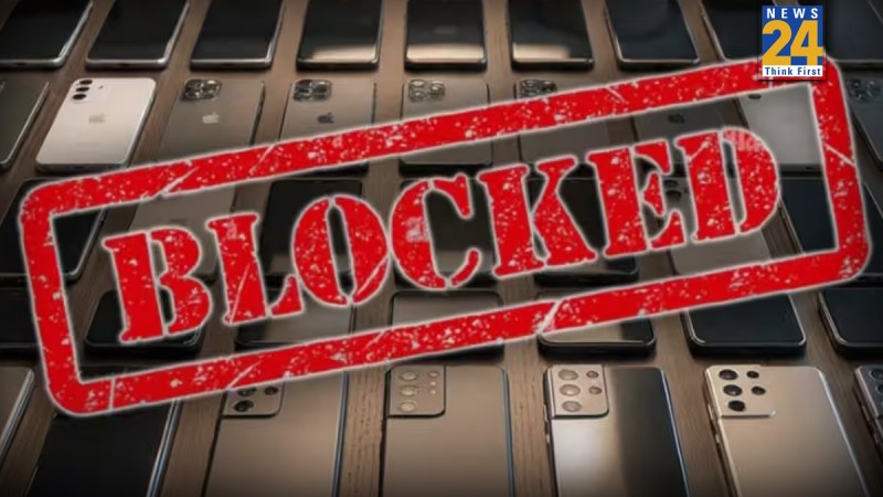 Pakistan Blocks 100 Million Mobile