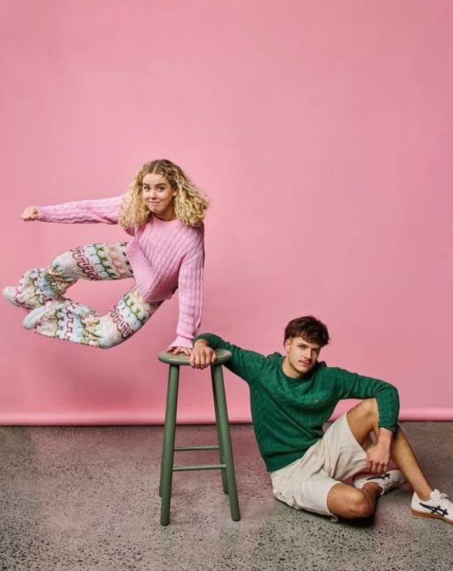 Phoebe Litchfield Sam Konstas -1-2-3-4-5-6