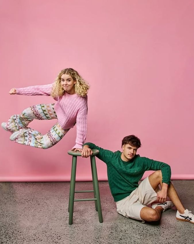 Phoebe Litchfield Sam Konstas -1-2-3-4-5-6