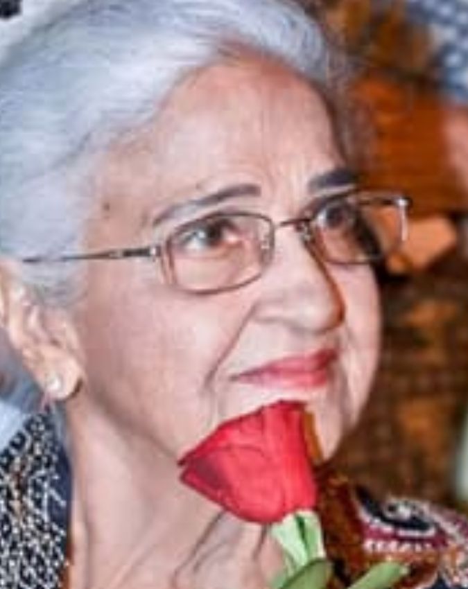 Bollywood Actress Kamini Kaushal, Kamini Kaushal career-1-2-3-4-5-6-7-8