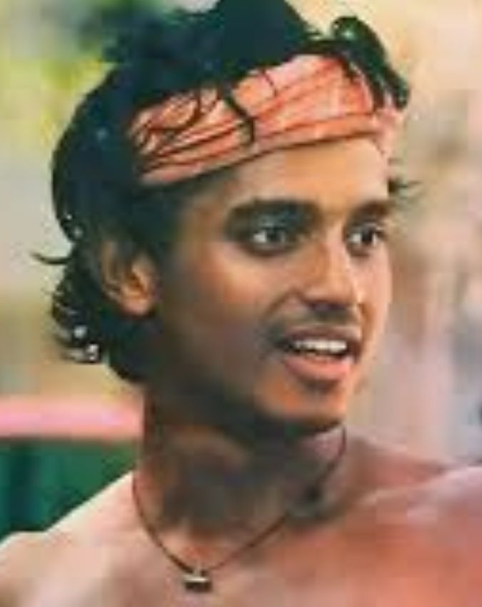 Mithun Chakraborty First 100cr Film-1-2-3-4