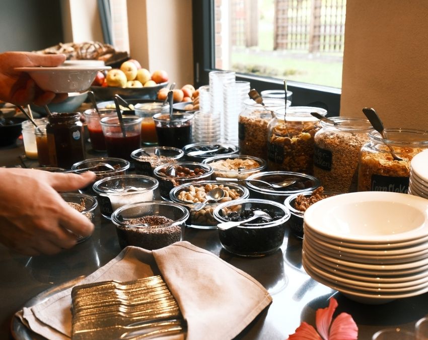 What Do Hotels Do With Leftover Food-1-2-3-4-5-6-7