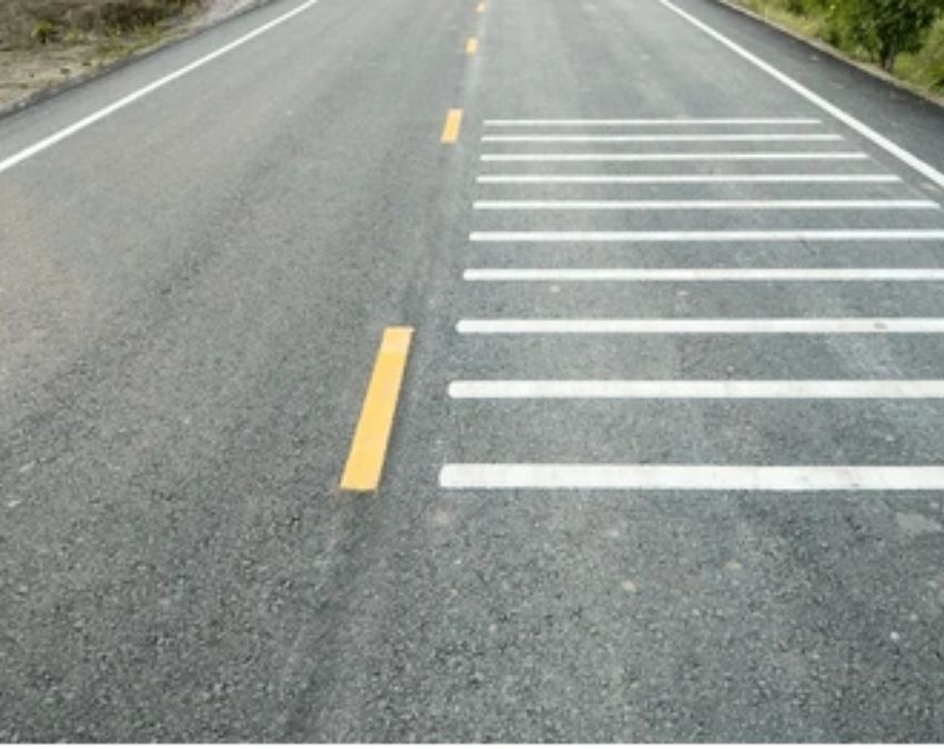 Road Par Safed Patti Ka Matlab Road Par Safed Patti Ka Matlab-1-2