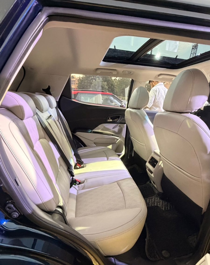 Mahindra XUV 3XO EV Mahindra XUV 3XO EV-1-2-3-4