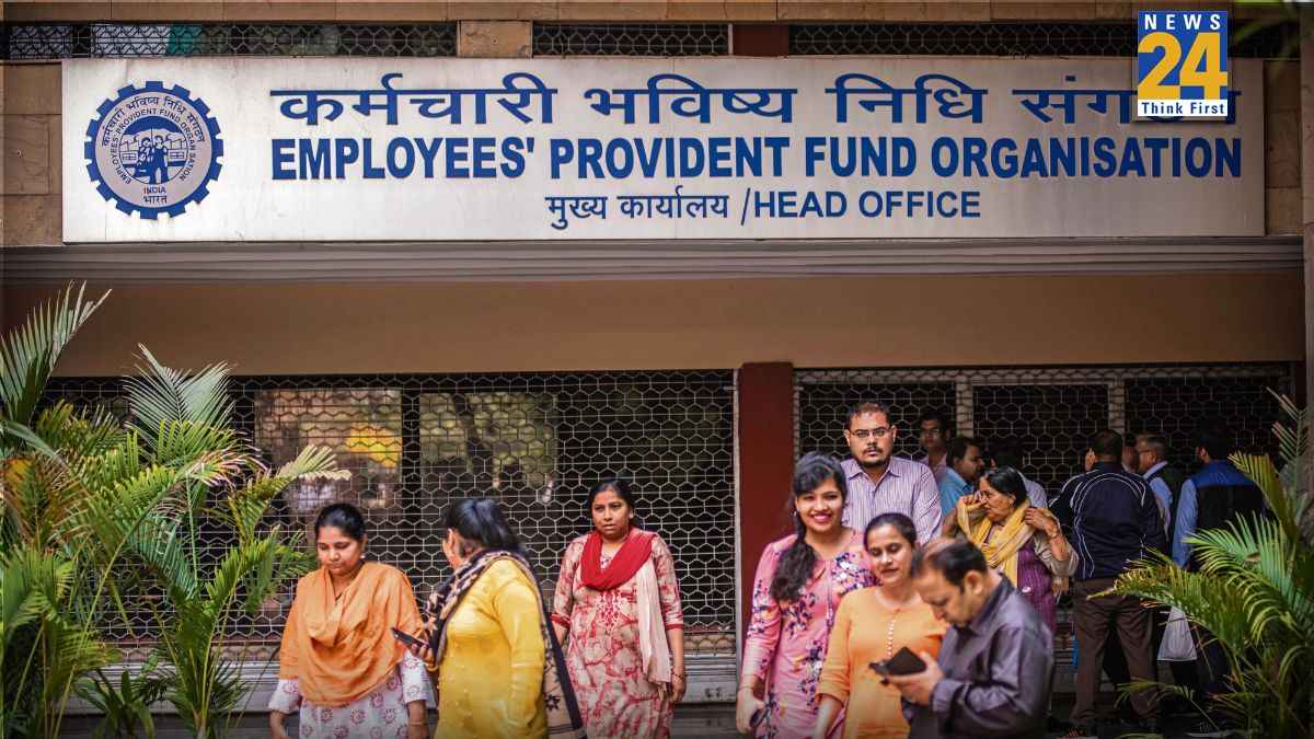 EPFO 3.0: बैंक अकाउंट की तरह निकाल पाएंगे PF का पैसा! AI से 24 घंटे में सेटल होगा क्लेम... जानें कितना अलग होगा नया वर्जन