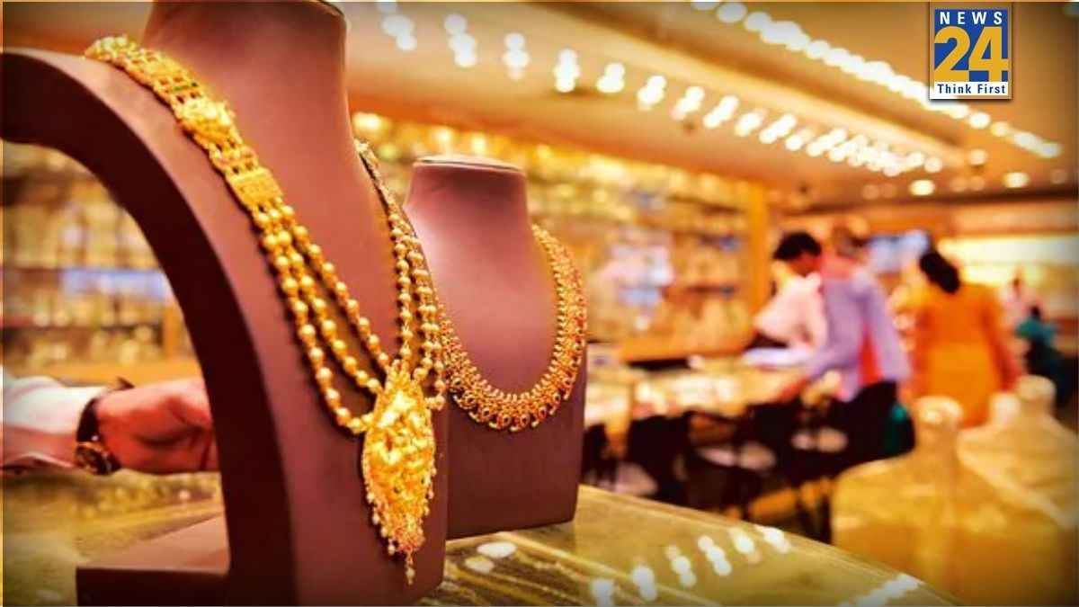 Gold price prediction in 2026: कुछ महीने में ग‍िरने वाले हैं सोने के दाम! जानें क्‍या कहते हैं एक्‍सपर्ट