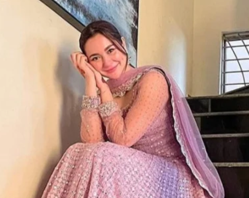 hania amir-1-2