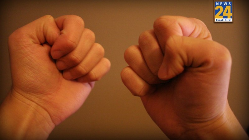 mutthi samudrik shastra