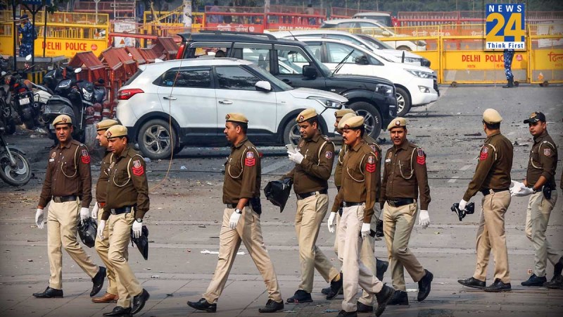 noida police