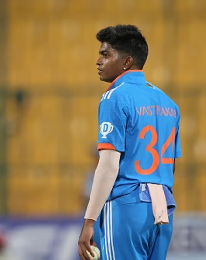 tilak varma and rishabh pant-1-2-3-4-5-6