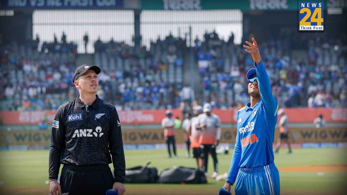 shubman gill and michael bracewell during toss shubman gill and michael bracewell during toss