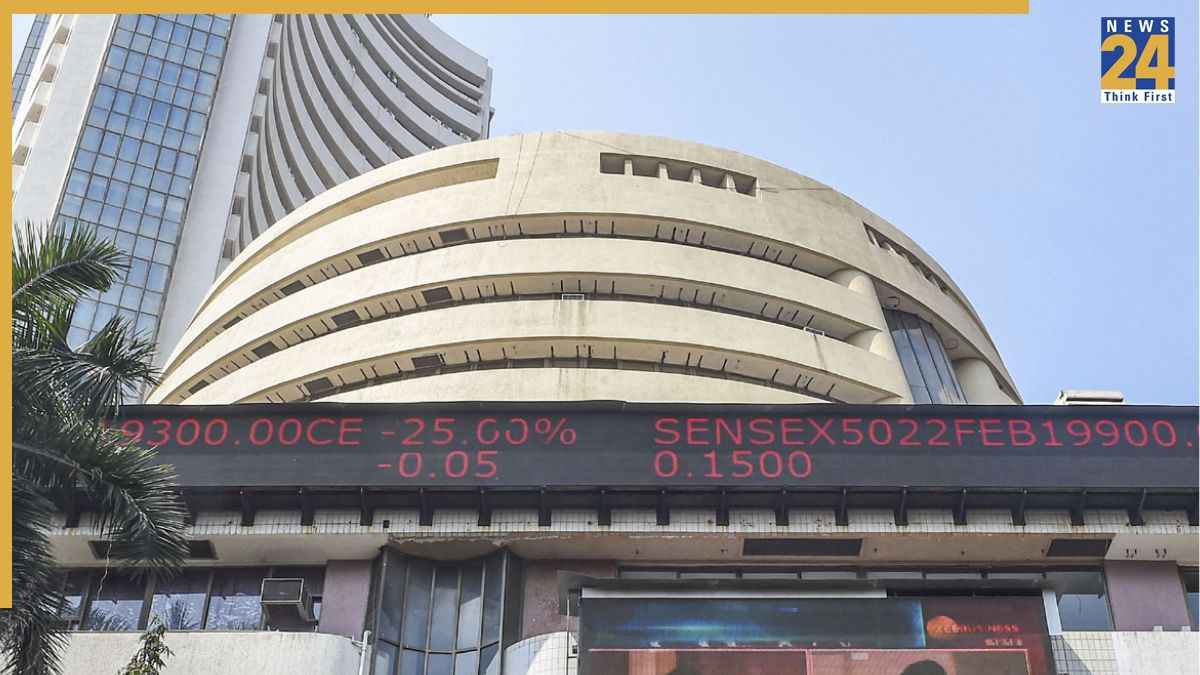 Stock Market: 900 अंक चढ़कर बंद हुआ शेयर बाजार, न‍िवेशकों की लगी 5 लाख करोड़ की लॉटरी