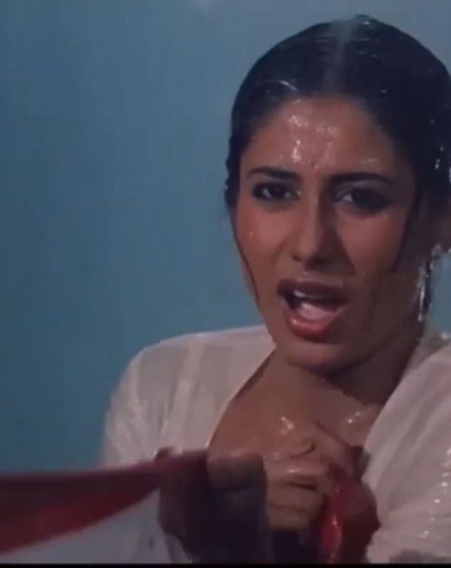 Amitabh Bachchan bold scenes smita patil-1-2-3
