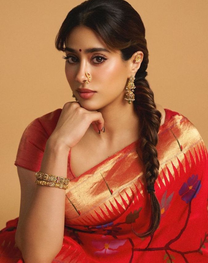 Jahnvi Kapoor Collagen Home Remedies-1-2-3-4-5-6-7-8-9-10