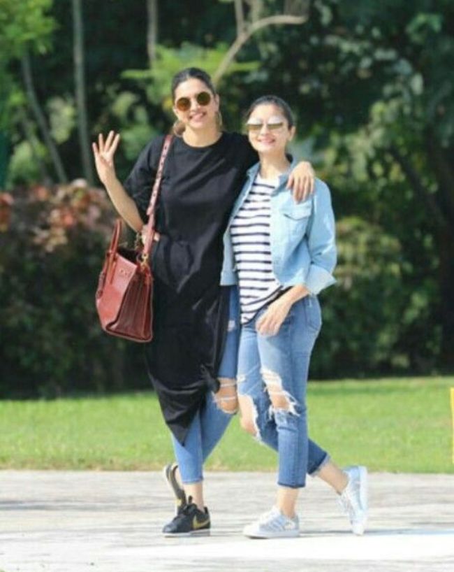 _Aishwarya Rai Bachchan Moolank-1-2