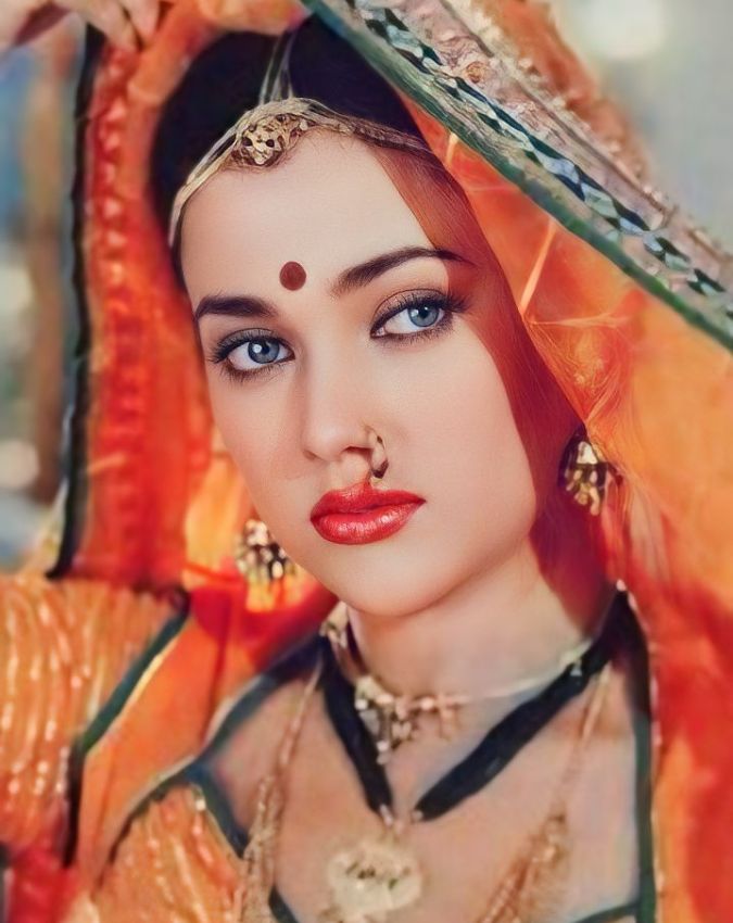 Mandakini career downfall,-1-2