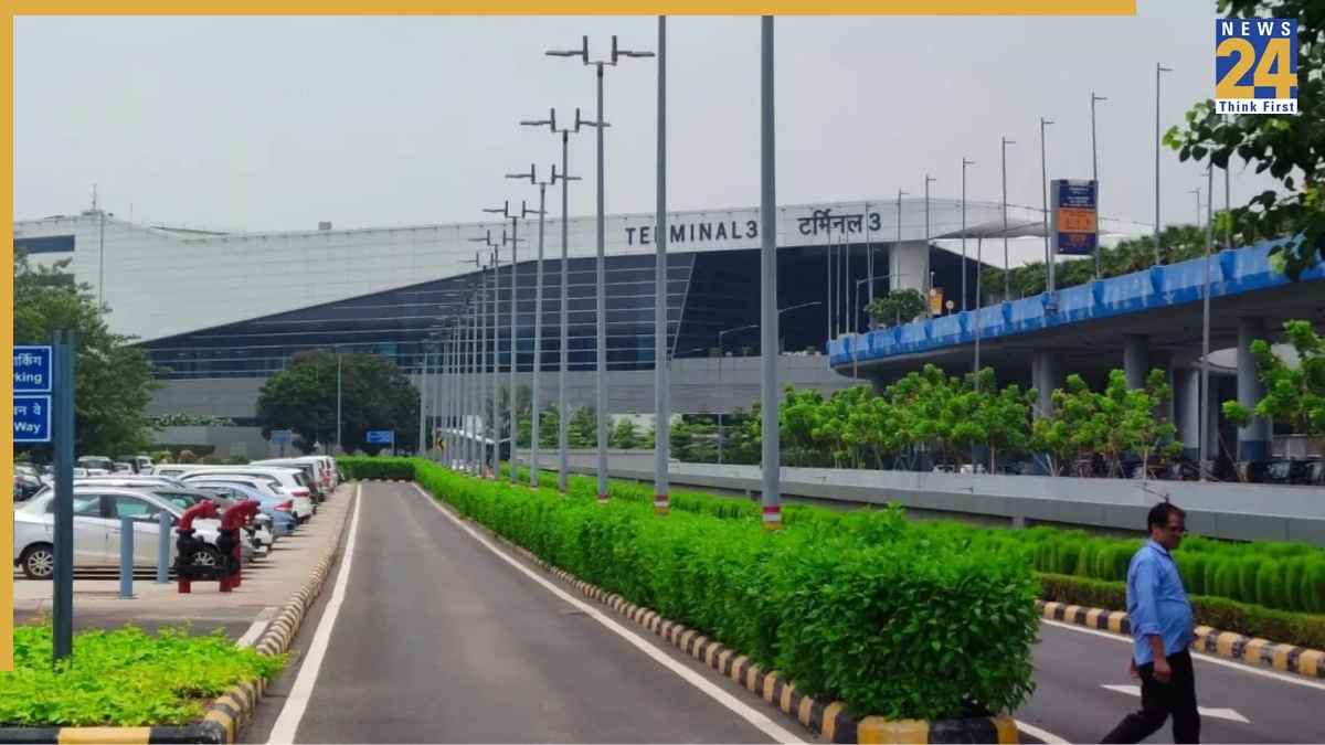 200 flights delayed and 40 cancelled at IGI Airport