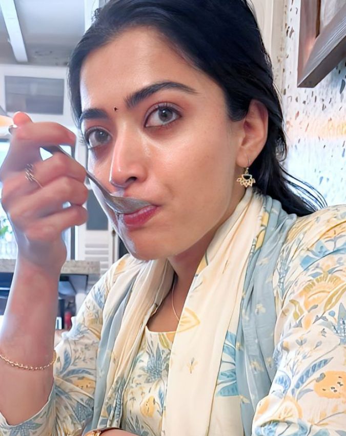 Rashmika Mandanna Beauty Secret Rashmika Mandanna skincare routine-1-2-3-4