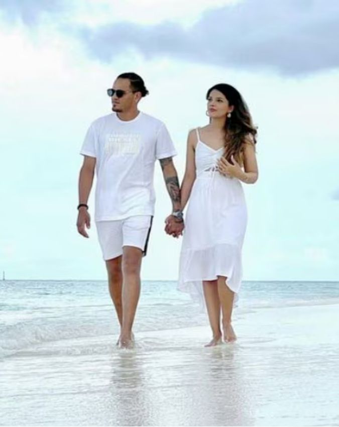 ishani johar-1-2-3-4-5-6