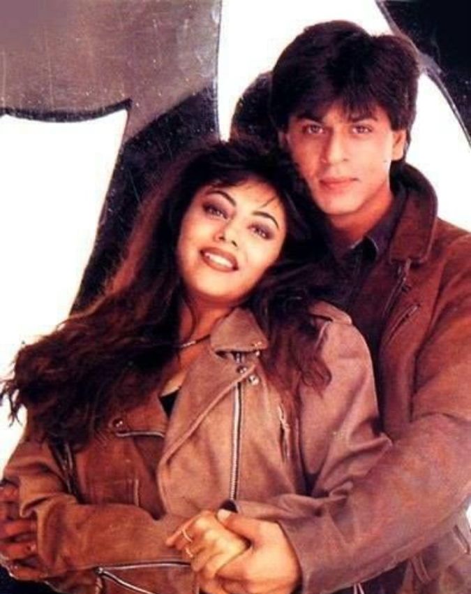 Shahrukh Khan Gauri Khan Valentine Gift Shahrukh Khan Gauri Khan Valentine Gift-1-2-3-4-5