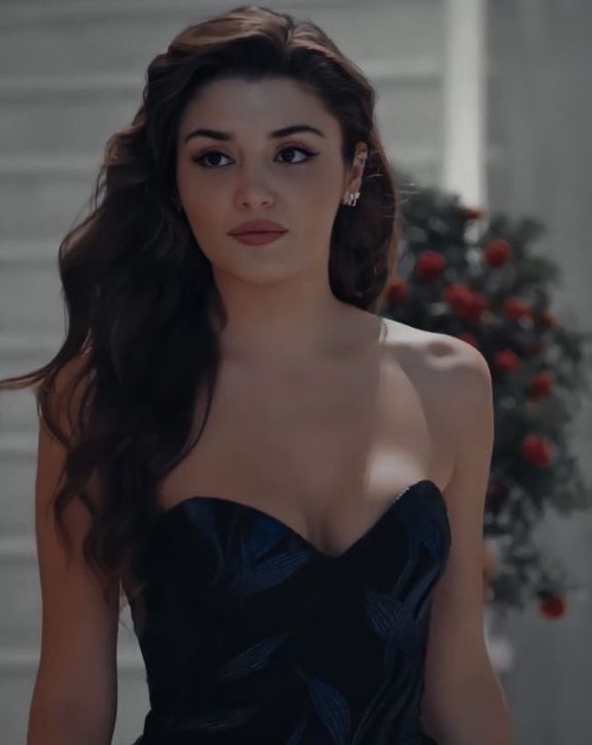 _Hande Ercel skincare routine (1)-1-2-3-4-5-6-7