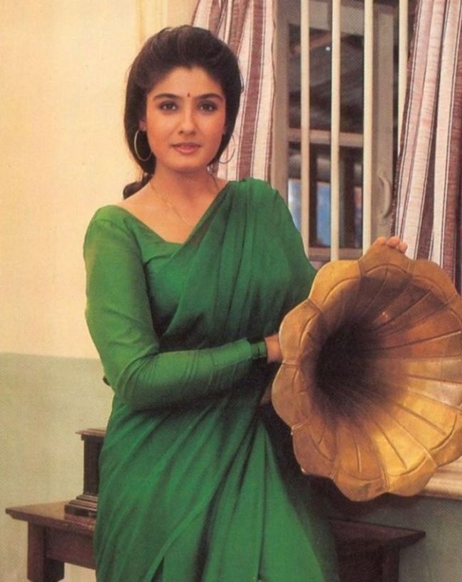 Ajay devgn akshay kumar raveena tandon-1-2-3-4-5-6-7-8-9