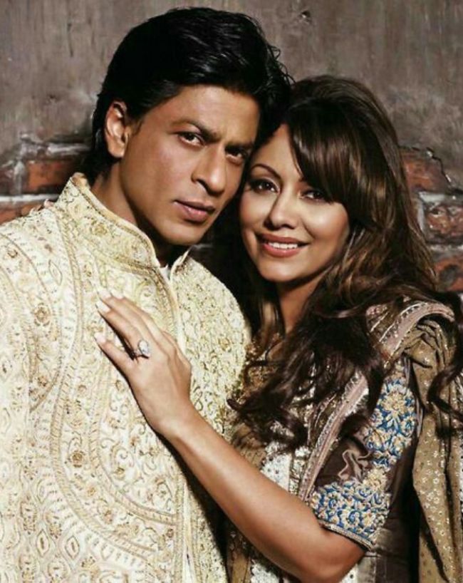 Shahrukh Khan Gauri Khan Valentine Gift-1-2-3-4-5-6-7-8-9