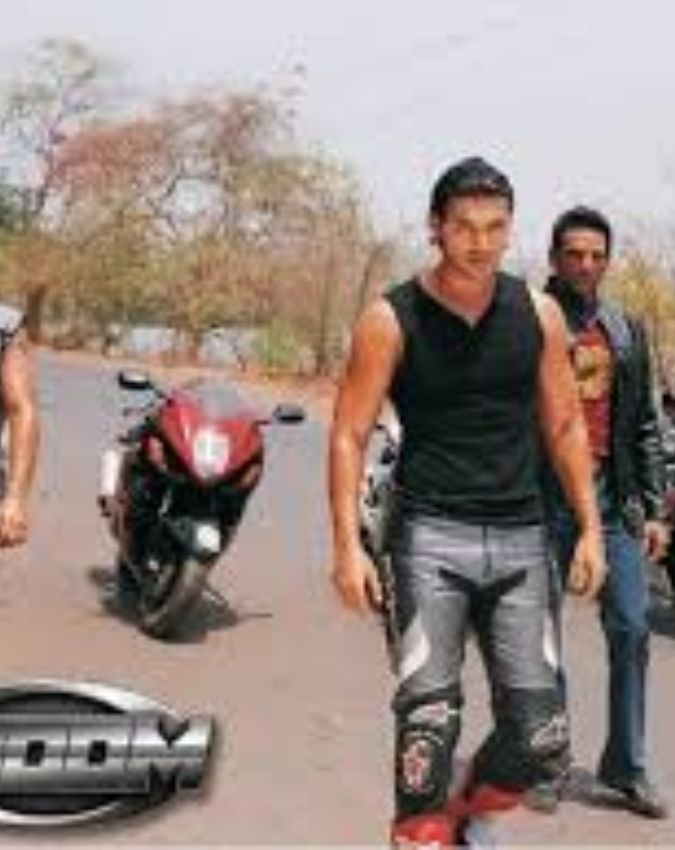 Dhoom 2004 movie review,-1-2-3-4-5-6-7-8-9-10