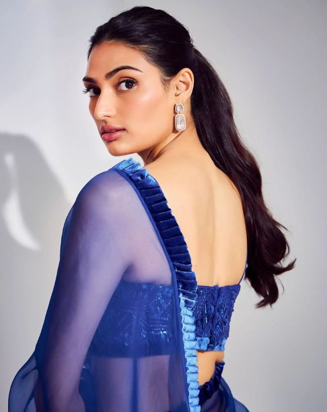 Aushka Rivaba In Saree -1-2-3-4-5-6