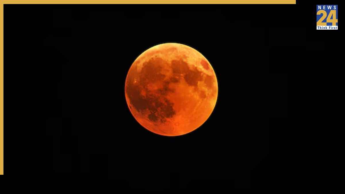 मिस न करें ये शानदार नजारा! ऐसे देखें 3 मार्च को साल का पहला ब्लड मून, तांबे जैसा दिखेगा चंद्रमा