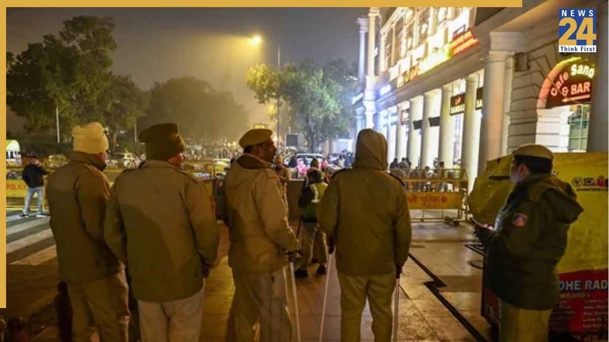 पानी को लेकर हुआ झगड़ा… कनॉट प्लेस में डिलीवरी एजेंटों ने हेलमेट से पीट-पीटकर बिजनेसमैन को मार डाला