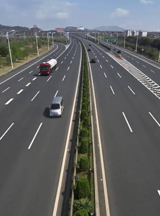 Delhi Dehradun Greenfield Highway.jpg Delhi Dehradun Greenfield Highway-1-2-3-4-5-6-7