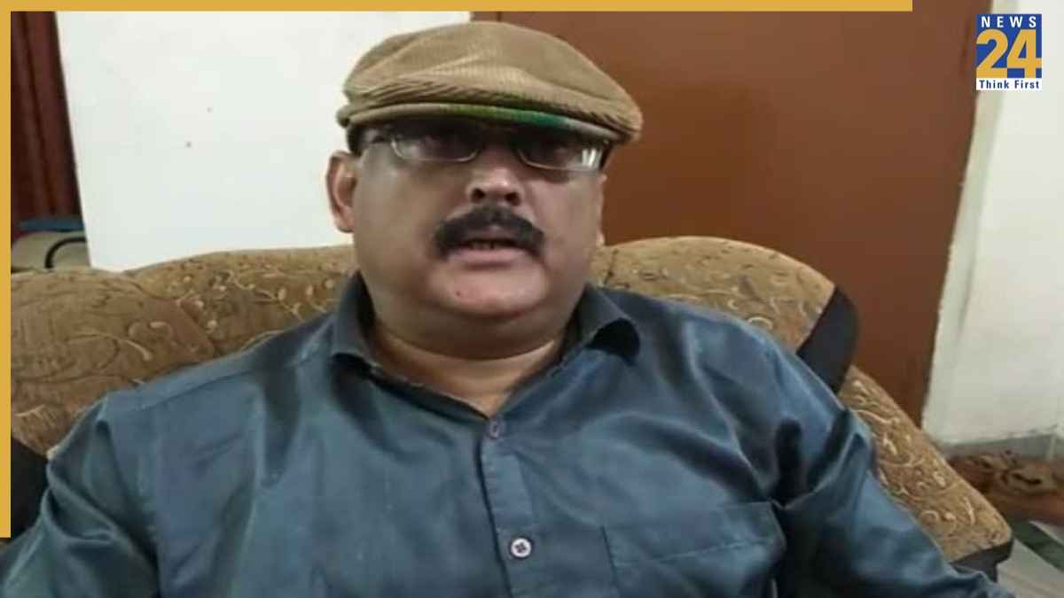 Former IPS Amitabh Das in Patna