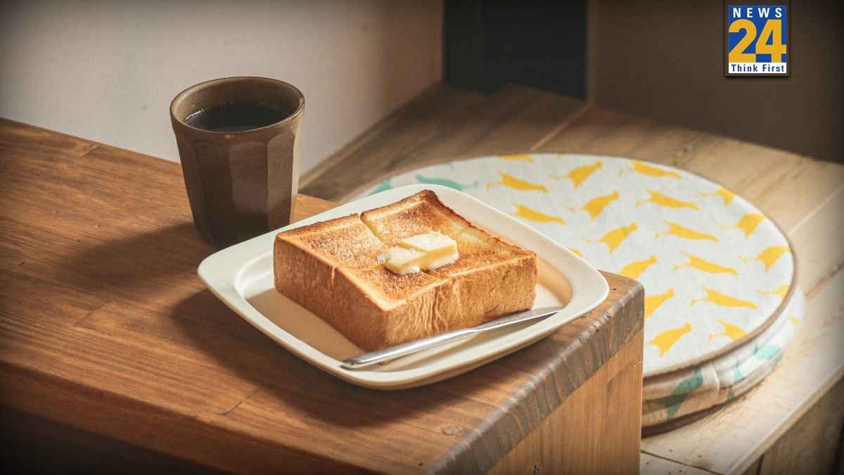 French Toast Recipe: मिनटों में तैयार करें टेस्टी फ्रेंच टोस्ट, बच्चों से लेकर बड़ों तक सबको आएगा पसंद