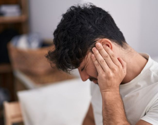 Kaan me khujli ho to kya kare ear itching home remedies-1-2-3-4