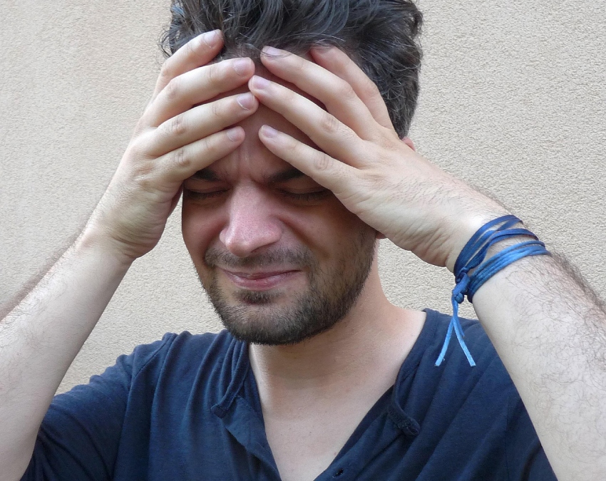 Why Darkness Comes In Front Of Eyes When Standing Up-1-2