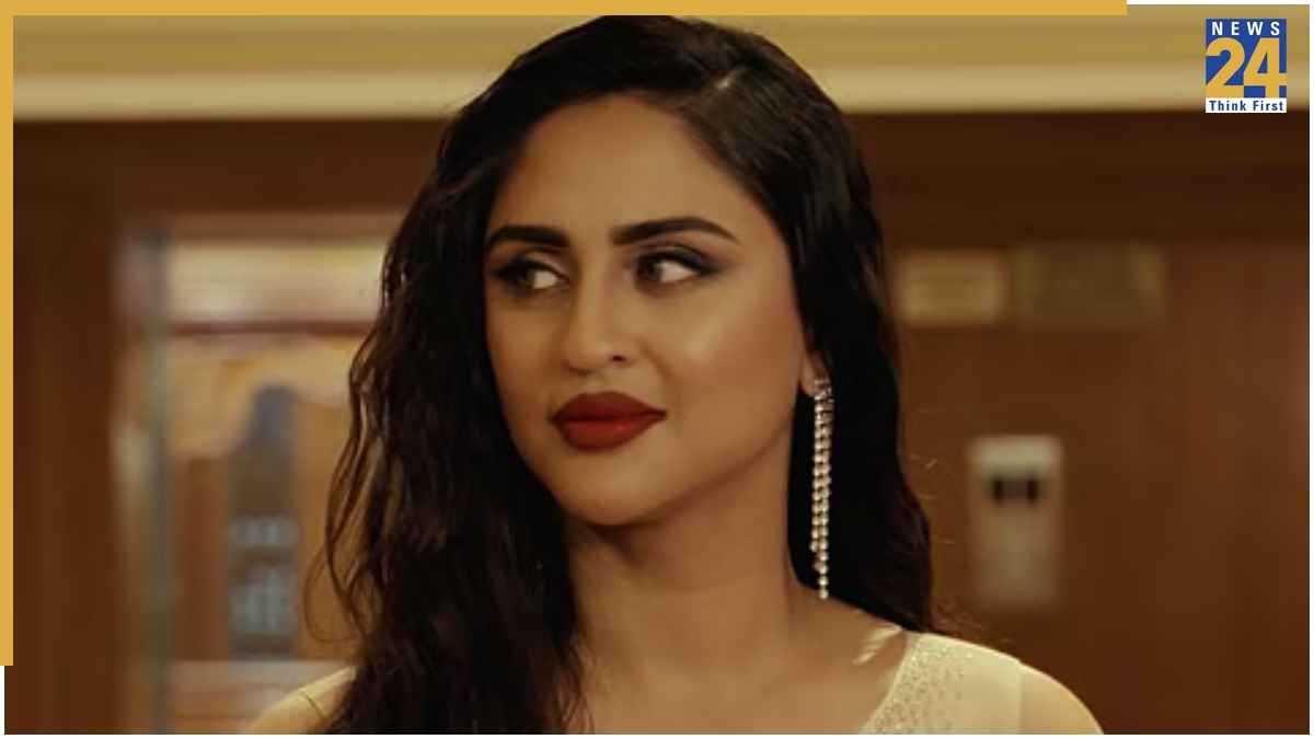 Krystle D'Souza ने ब्रेकअप के बाद किया मूव ऑन! वैलेंटाइन डे पर मिस्ट्रीमैन ने गुलाबों से भरा घर