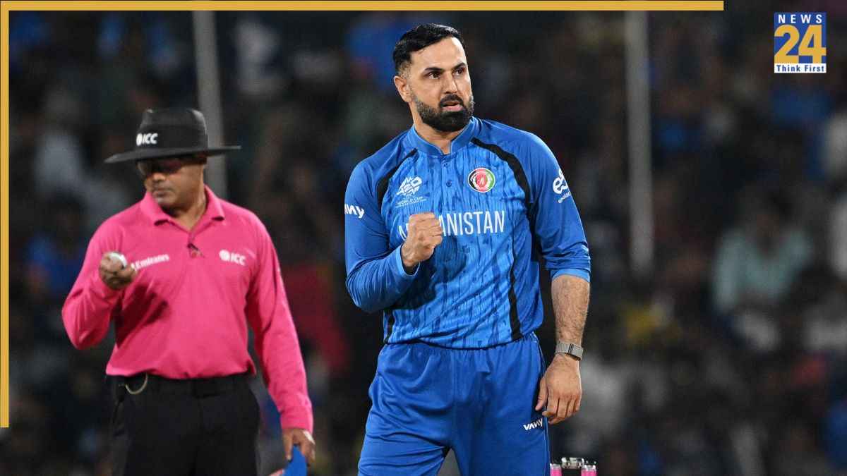 अफगानिस्तान की जीत के साथ 41 साल के मोहम्मद नबी के नाम हुआ ये बड़ा रिकॉर्ड, आईसीसी वर्ल्ड कप में हासिल किया टॉप स्पॉट