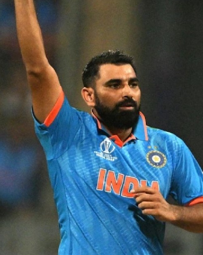 Mohammed Shami and Bhuvneshwar Kumar-1-2-3