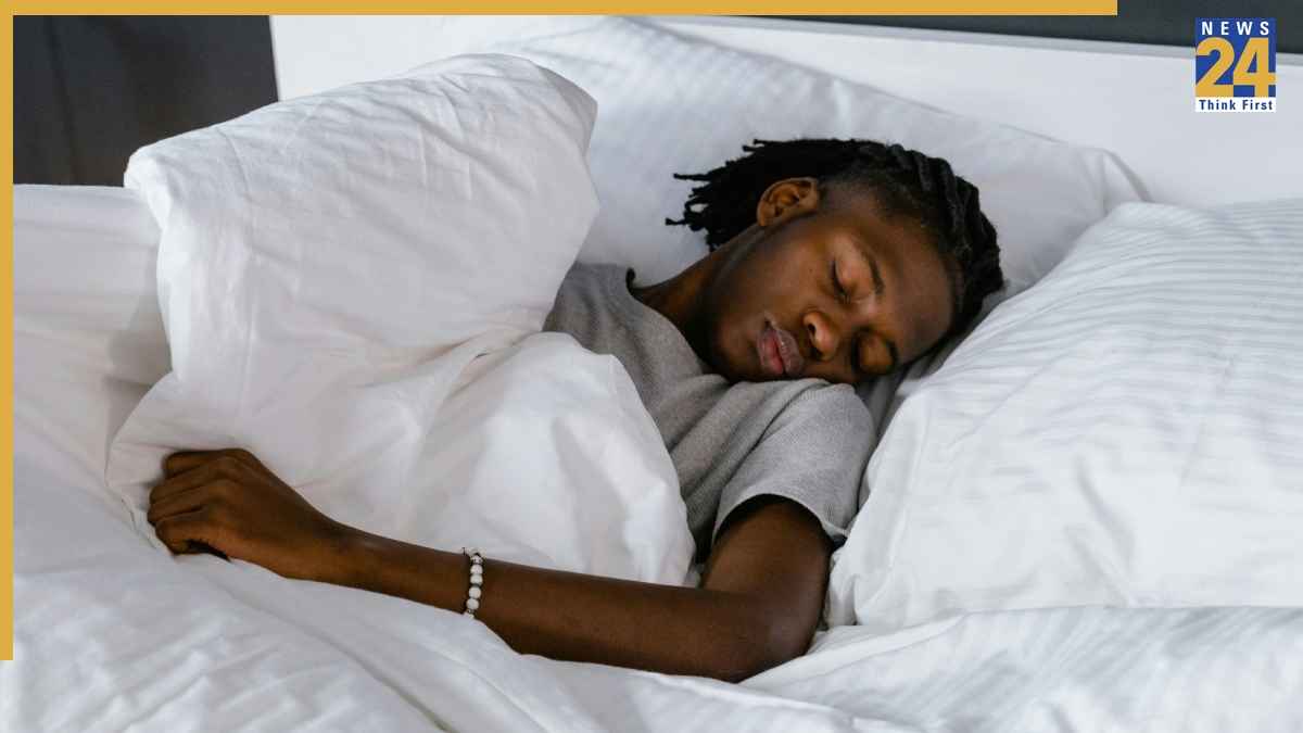 Mouth Watering While Sleeping Reasons In Hindi