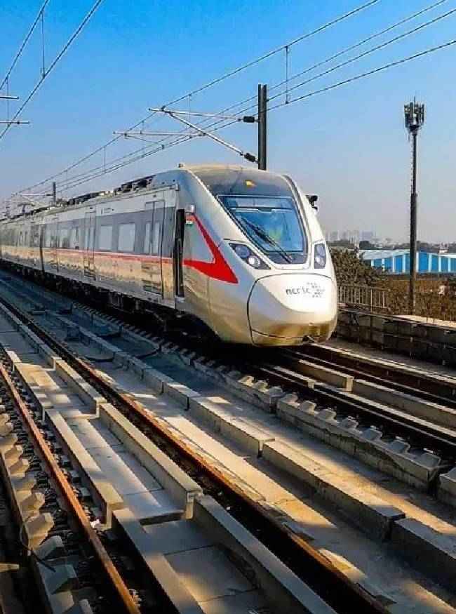रैपिड रेल कॉरिडोर के निकट ऊंची इमारतें