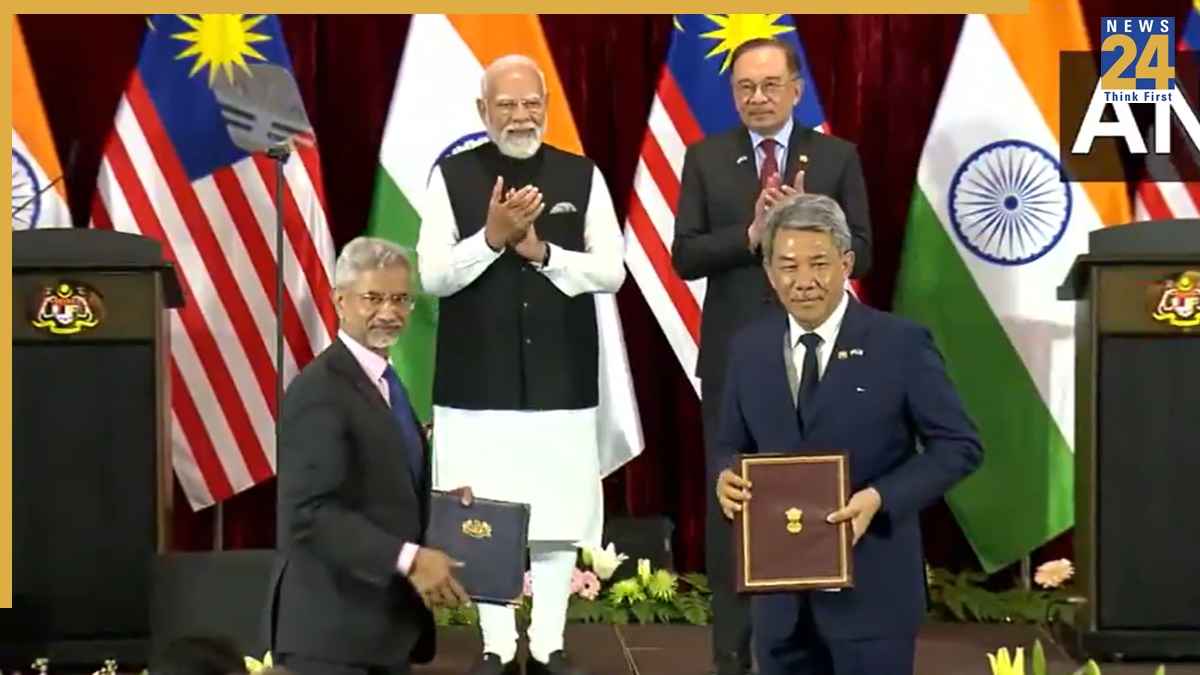 फ्री ई-वीजा, कमर्शियल एंबेसी, आतंकवाद… मलेशिया दौरे पर PM मोदी और प्रधानमंत्री अनवर के बीच हुई डील