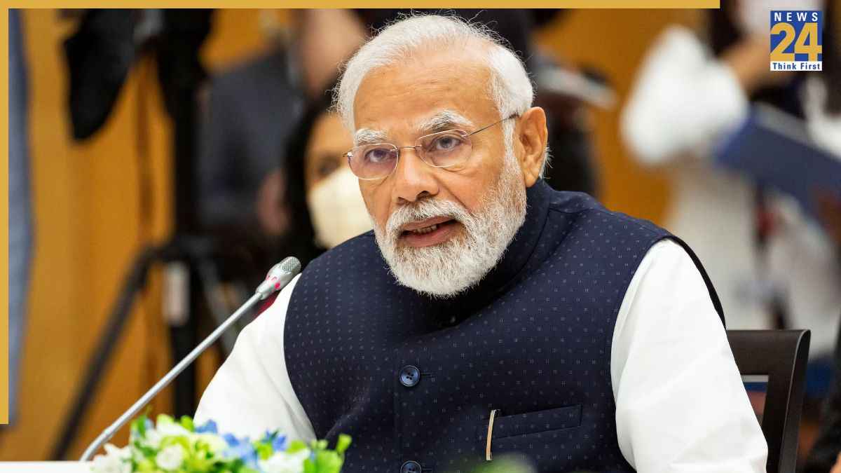 केरल कहलाएगा 'केरलम'! श्रीनगर में बनेगा एयरपोर्ट, मोदी कैबिनेट की मीटिंग में इन फैसलों को मिली मंजूरी