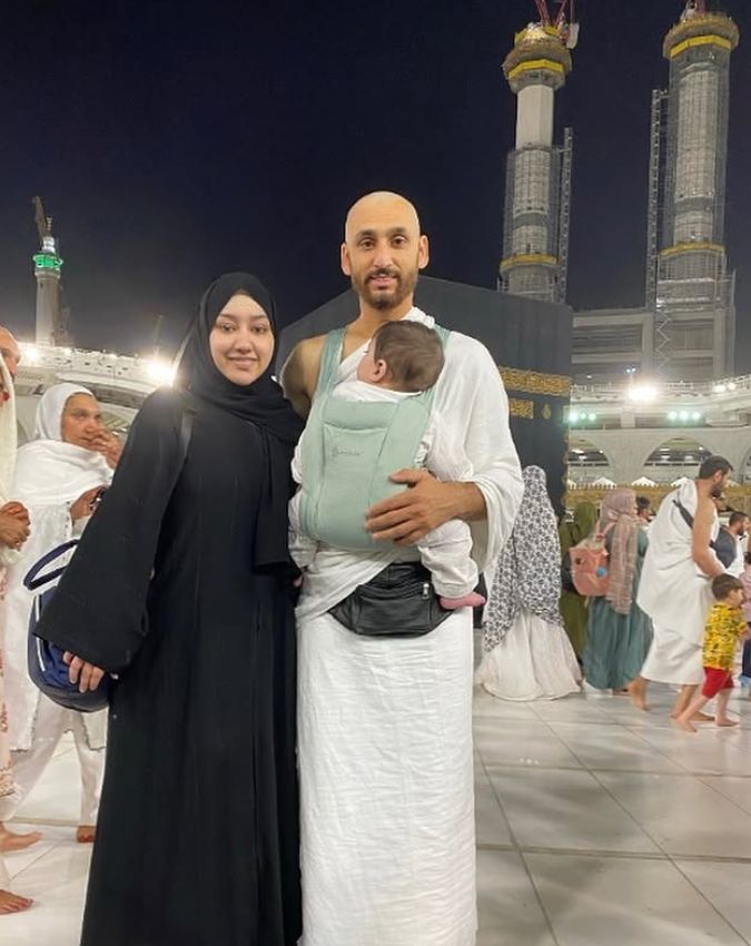 Salman Ali Agha Wife Sabba Manzer -1-2-3