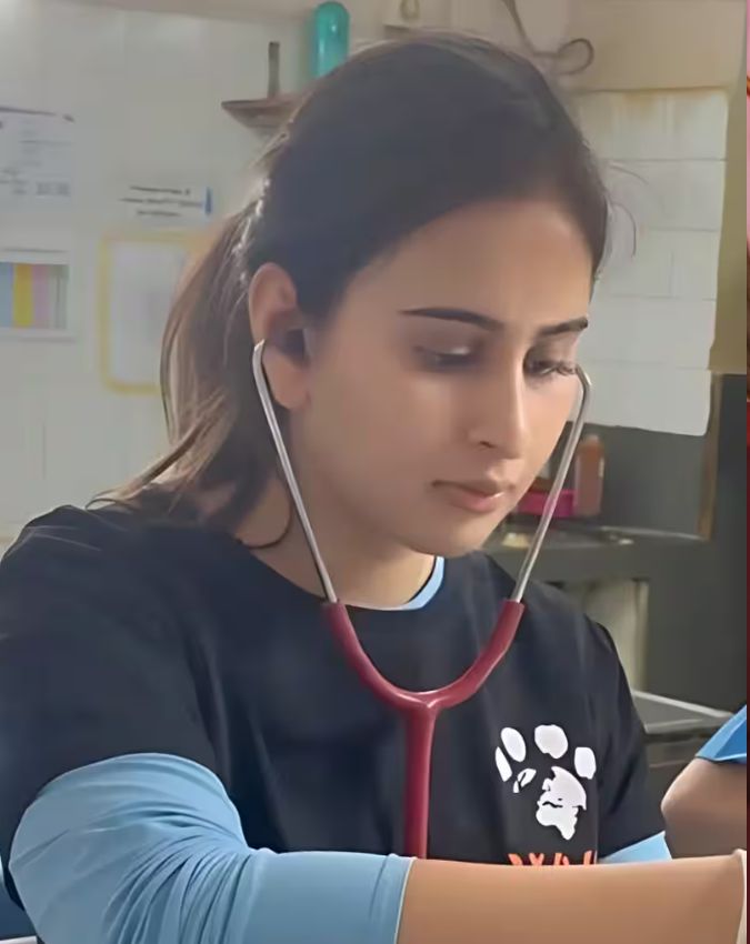 Arjun Tendulkar Sachin Saaniya Chandhok -1-2-3-4