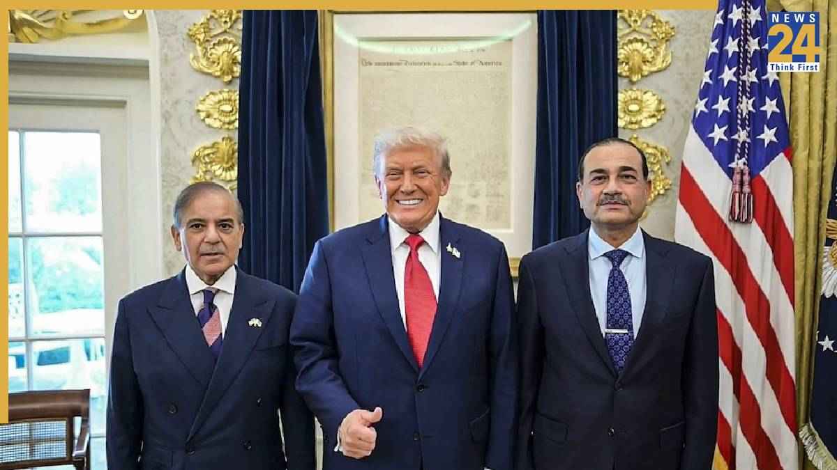 Shehbaz Sharif, Asim Munir