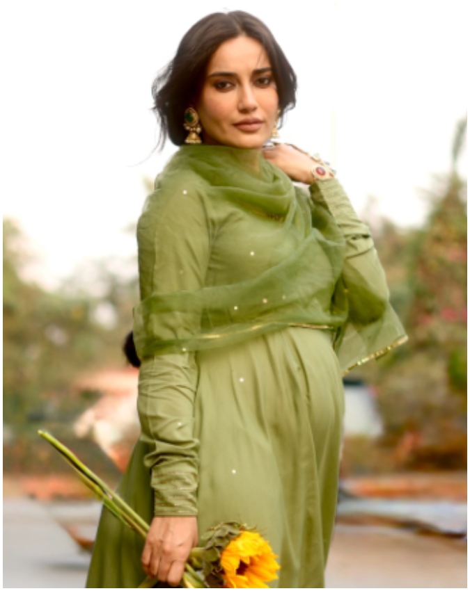 Surbhi Jyoti-1-2-3-4-5-6-7